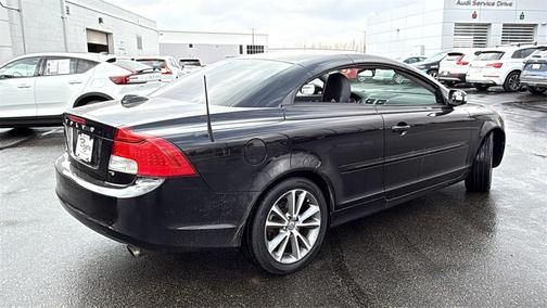2011 Volvo C70 T5