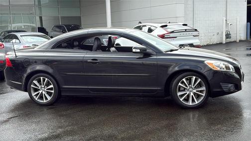 2011 Volvo C70 T5