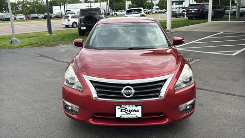 Cayenne Red Pearl 2015 Nissan Altima 2.5 SV
