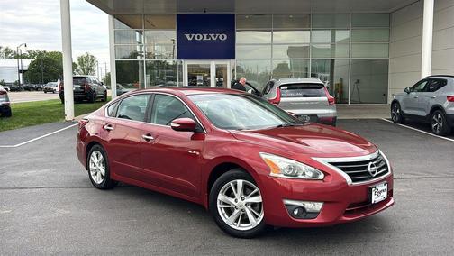 Cayenne Red Pearl 2015 Nissan Altima 2.5 SV