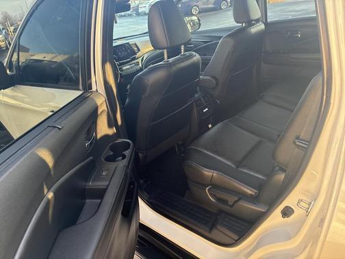 2020 Honda Passport Elite