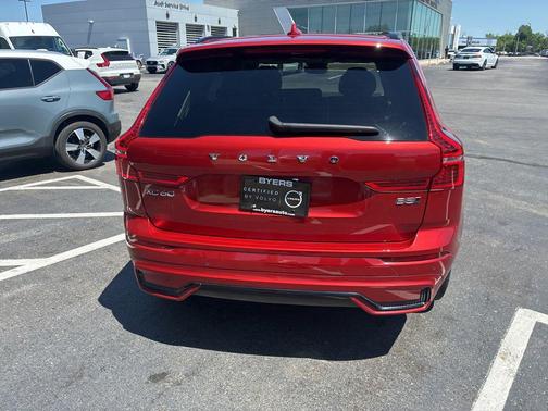 Fusion Red Metallic 2024 Volvo XC60 B5 Core