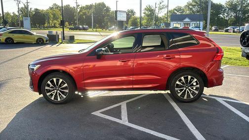 Fusion Red Metallic 2024 Volvo XC60 B5 Core