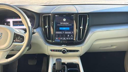 Fusion Red Metallic 2024 Volvo XC60 B5 Core