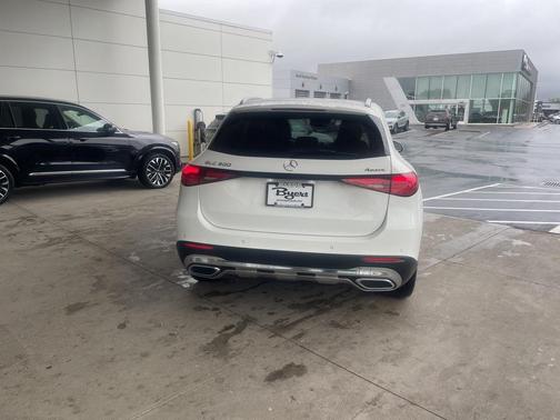 2023 Mercedes-Benz GLC 300 4MATIC