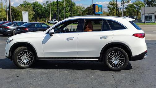 2023 Mercedes-Benz GLC 300 4MATIC