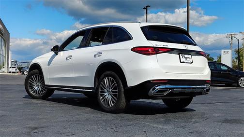 2023 Mercedes-Benz GLC 300 4MATIC