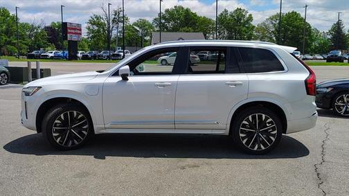 2025 Volvo XC90 Plug-In Hybrid T8 Ultra