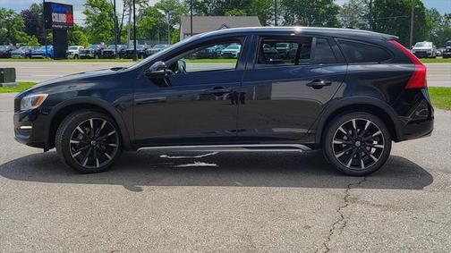 2016 Volvo V60 Cross Country T5 Platinum