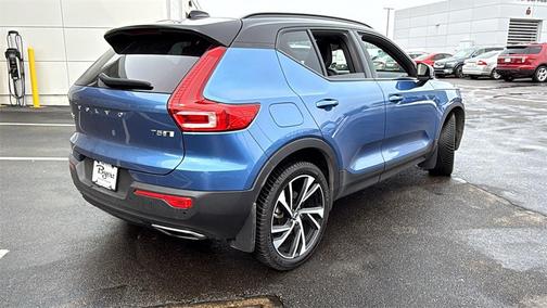 2020 Volvo XC40 T5 R-Design