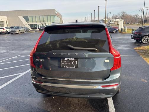 2024 Volvo XC90 Recharge Plug-In Hybrid T8 Plus Bright Theme 7 Passenger