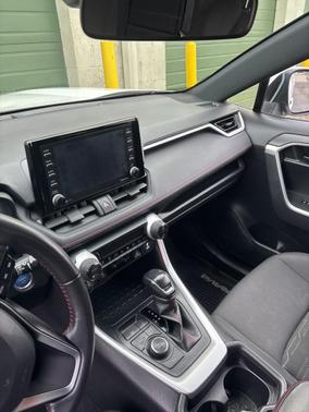 2021 Toyota RAV4 Prime SE