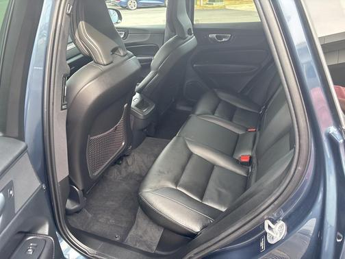 2024 Volvo XC60 B5 Core