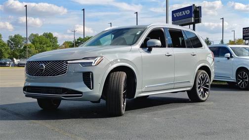 2026 Volvo XC90 B6 Plus 7-Seater