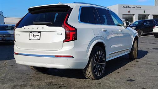 2026 Volvo XC90 B6 Plus 6-Seater