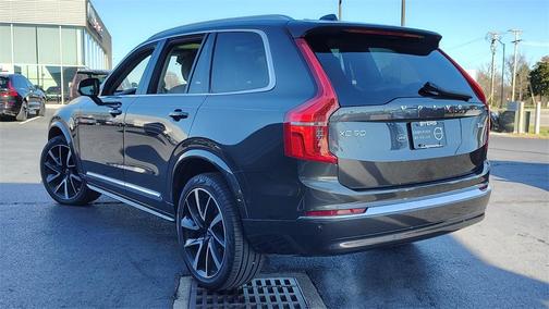 2023 Volvo XC90 B6 Plus 7-Seater