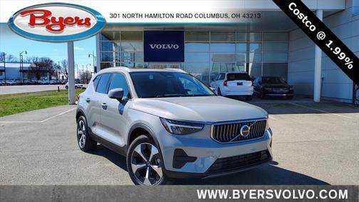 2025 Volvo XC40 B5 Core
