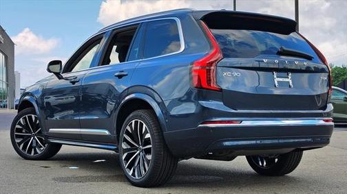 2026 Volvo XC90 Plug-In Hybrid T8 Plus
