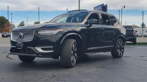 2024 Volvo XC90 Recharge Plug-In Hybrid T8 Plus Bright Theme 7 Passenger