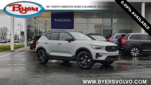 2026 Volvo XC40 B5 Ultra Black Edition