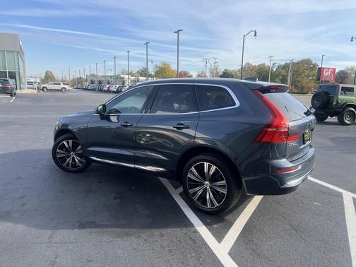2023 Volvo XC60 B5 Plus Bright Theme