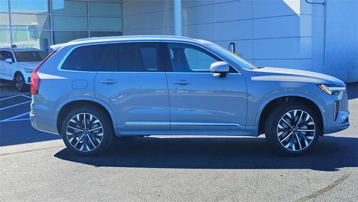 2026 Volvo XC90 B6 Plus 7-Seater