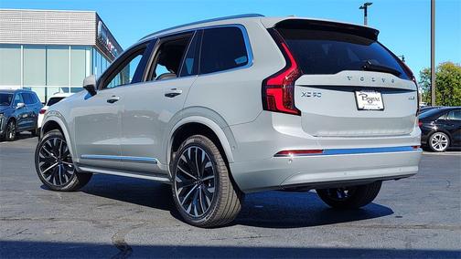 2026 Volvo XC90 B6 Plus 7-Seater