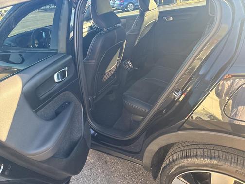 2023 Volvo C40 Recharge Pure Electric Ultimate