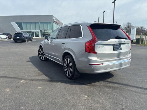 2024 Volvo XC90 Recharge Plug-In Hybrid Ultimate