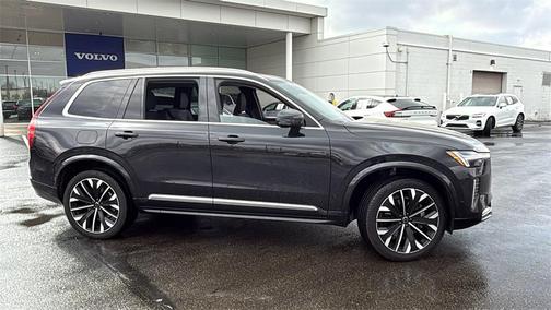 2025 Volvo XC90 B6 Plus 7-Seater