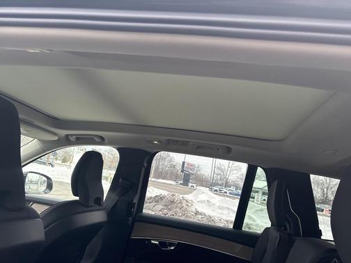 2025 Volvo XC90 B6 Plus 7-Seater