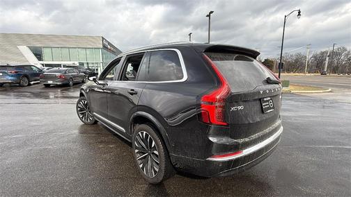 2025 Volvo XC90 B6 Plus 7-Seater