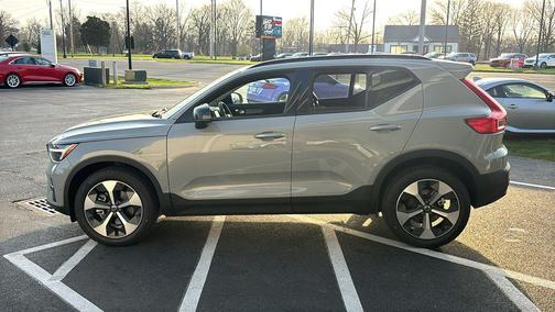 2026 Volvo XC40 B5 Plus