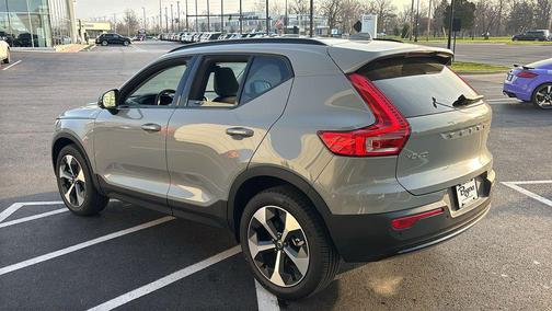 2026 Volvo XC40 B5 Plus