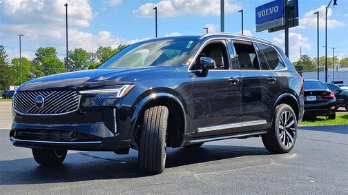 2026 Volvo XC90 B6 Core