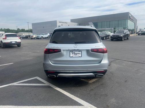 White 2025 Mercedes-Benz GLS 450 4MATIC