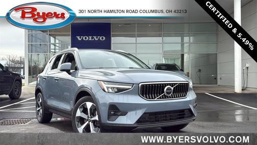 2023 Volvo XC40 B5 Plus Bright Theme