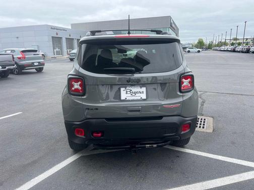 Sting-Gray Clearcoat 2023 Jeep Renegade Trailhawk