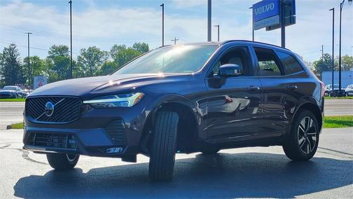 2026 Volvo XC60 B5 Plus