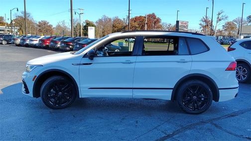 2022 Volkswagen Tiguan 2.0T SE R-Line Black 4MOTION