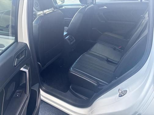 2022 Volkswagen Tiguan 2.0T SE R-Line Black 4MOTION