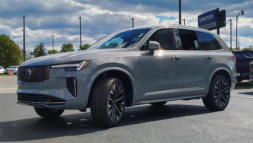 2026 Volvo XC90 B5 Plus