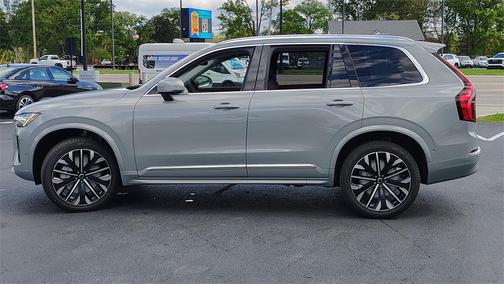 2026 Volvo XC90 B5 Plus