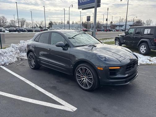 2023 Porsche Macan S
