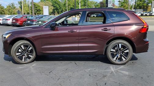 2026 Volvo XC60 B5 Core