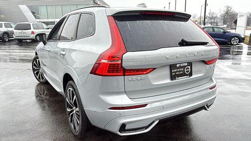 2025 Volvo XC60 B5 Plus