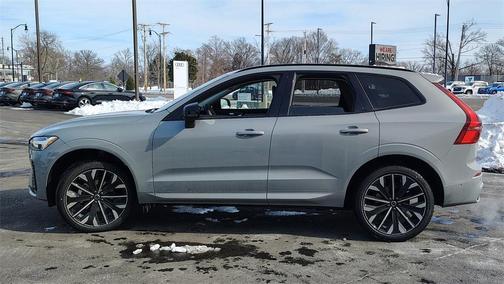 2026 Volvo XC60 B5 Ultra