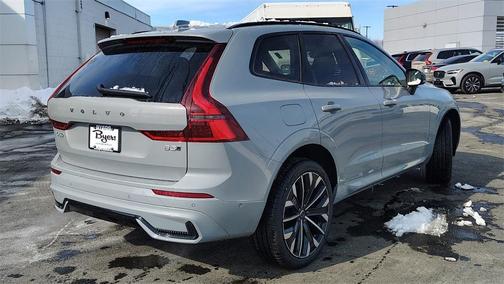 2026 Volvo XC60 B5 Ultra