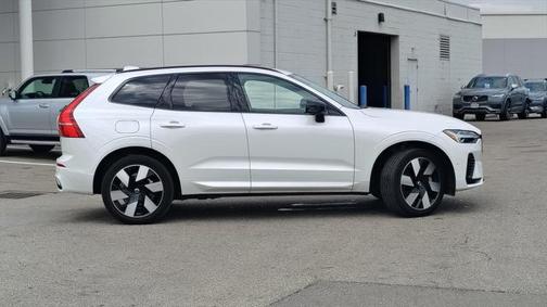 2024 Volvo XC60 Recharge Plug-In Hybrid Ultimate
