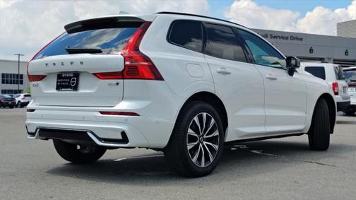 2025 Volvo XC60 B5 PLUS AWD